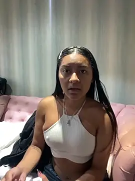 Snapshot of MelodyPink_ chatting on October 2025 08:11:02 PM MelodyPink online show from October 2025 08:11:02 PM