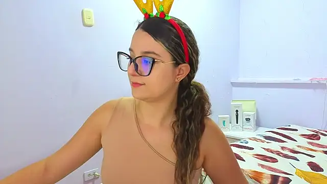 katiaa lovv online show from December 2025 01:38:02 PM