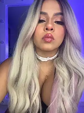 Snapshot of itsdanividarte chatting on October 2025 11:38:01 PM itsdanividarte online show from October 2025 11:38:01 PM