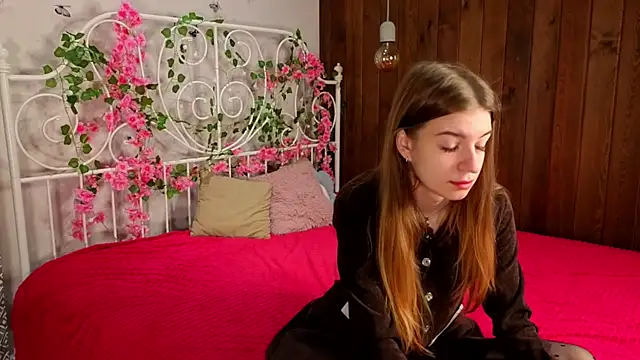 Snapshot of TawanaWalleck chatting on October 2025 09:10:02 PM TawanaWalleck online show from October 2025 09:10:02 PM