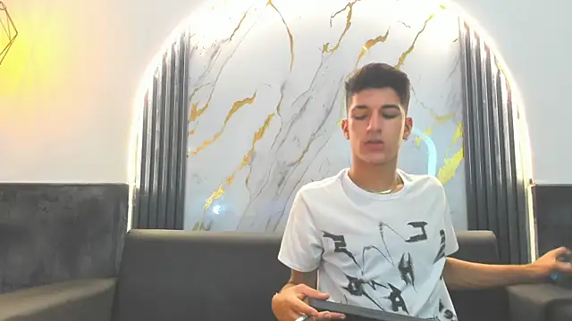 Stiben boy online show from November 2025 07:56:01 PM