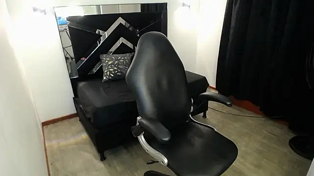 MarianaRojas  online show from February 2026 06:22:01 AM