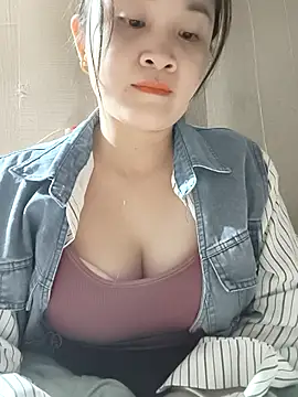 Paul-paul11 online show from November 2025 12:49:01 PM