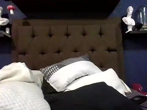 sad fucking boy online show from October 2025 07:17:02 AM