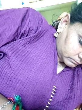 Snapshot of navyasree143 chatting on April 2026 01:41:01 PM navyasree143 online show from April 2026 01:41:01 PM