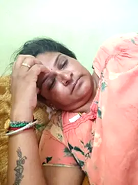 Snapshot of navyasree143 chatting on April 2026 04:57:01 AM navyasree143 online show from April 2026 04:57:01 AM