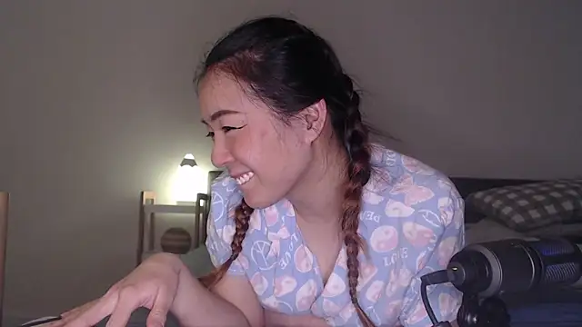 blueburrypie online show from October 2025 01:21:02 PM