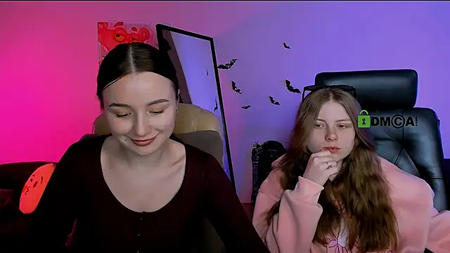 leslie bird online show from November 2025 12:27:02 PM