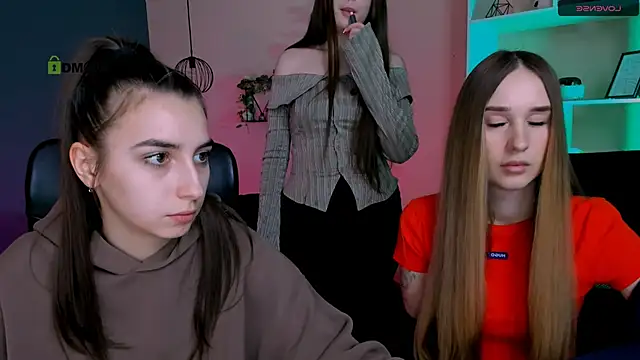 leslie bird online show from March 2026 09:56:02 AM