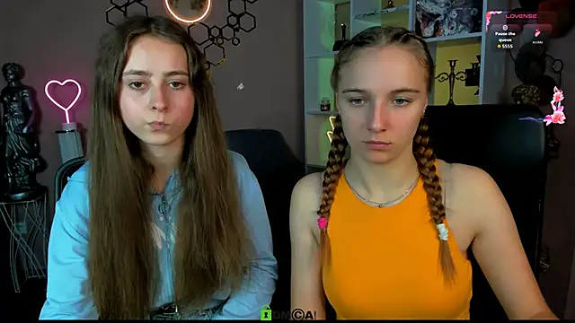 rebecca smile online show from October 2025 12:41:02 PM