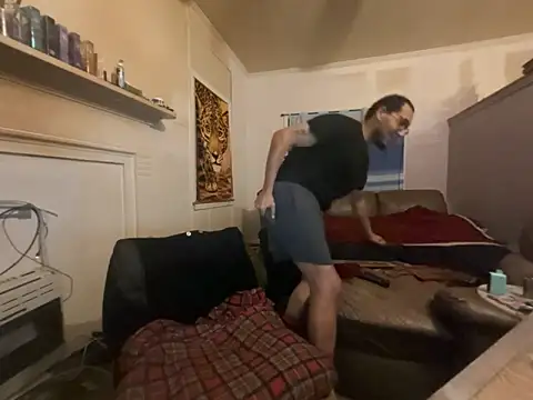 Snapshot of ThrowedWorldWide chatting on February 2026 08:51:01 AM ThrowedWorldWide online show from February 2026 08:51:01 AM