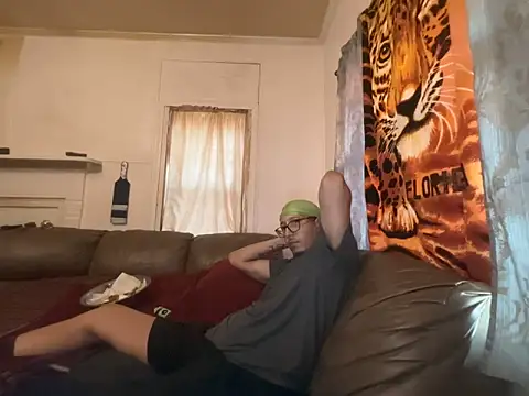 Snapshot of ThrowedWorldWide chatting on March 2026 11:11:01 PM ThrowedWorldWide online show from March 2026 11:11:01 PM