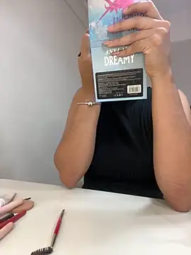 theladymonserrateshow online show from November 2025 12:00:02 PM