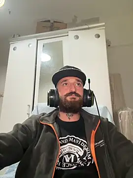 krerem online show from December 2025 06:03:02 PM