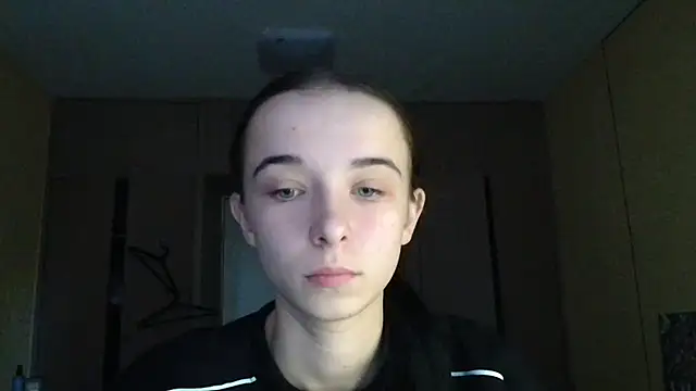 Emilia Light online show from October 2025 05:19:02 AM