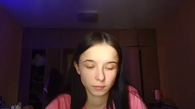 Emilia Light online show from June 2026 11:04:02 AM