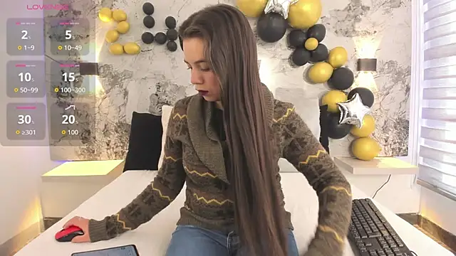 ZOE LE online show from April 2026 11:36:01 AM