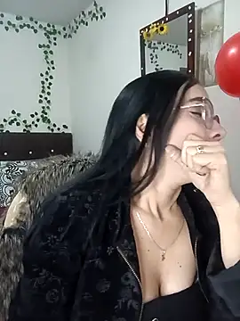 Snapshot of YaraDuartee chatting on February 2026 12:40:02 AM YaraDuartee online show from February 2026 12:40:02 AM