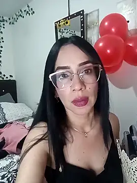 Snapshot of YaraDuartee chatting on February 2026 12:11:01 AM YaraDuartee online show from February 2026 12:11:01 AM