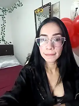 Snapshot of YaraDuartee chatting on February 2026 07:46:01 PM YaraDuartee online show from February 2026 07:46:01 PM