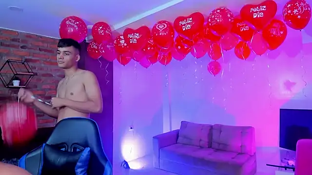 Snapshot of Spaceboys18 chatting on February 2026 03:03:02 AM Spaceboys18 online show from February 2026 03:03:02 AM