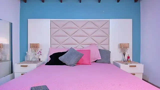 EliDurann online show from November 2025 11:45:01 AM