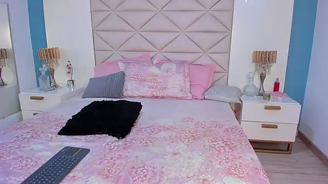 EliDurann online show from November 2025 11:43:02 AM