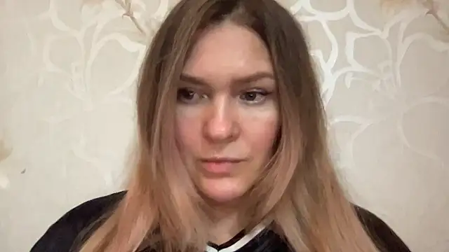 Snapshot of Milysoren chatting on February 2026 04:13:02 PM Milysoren online show from February 2026 04:13:02 PM