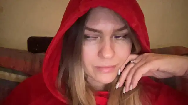 Snapshot of Milysoren chatting on February 2026 05:35:02 PM Milysoren online show from February 2026 05:35:02 PM