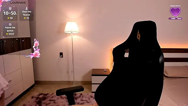 AmyVilvet  online show from October 2025 07:47:01 PM