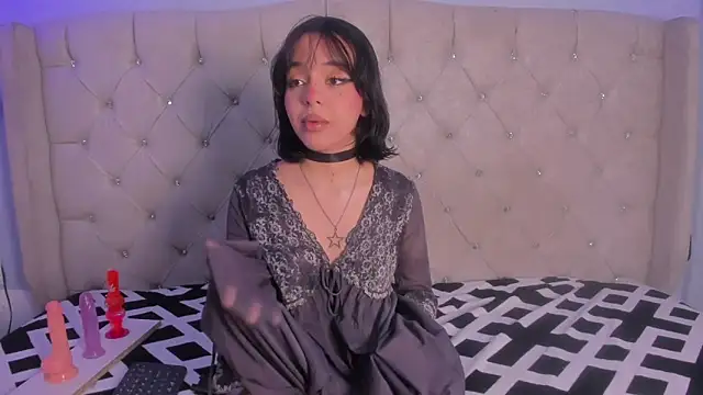 Lizzy dark online show from October 2025 11:33:02 AM