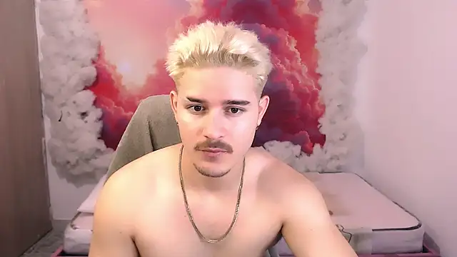 AlexPiersss online show from October 2025 07:13:02 PM