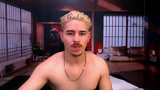 AlexPiersss online show from October 2025 07:01:02 PM