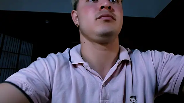 AlexPiersss online show from November 2025 07:02:02 PM