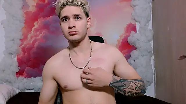 AlexPiersss online show from November 2025 07:07:02 PM