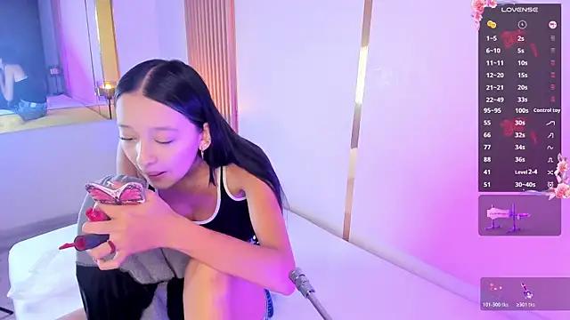 EmmiHops online show from December 2025 12:36:02 PM