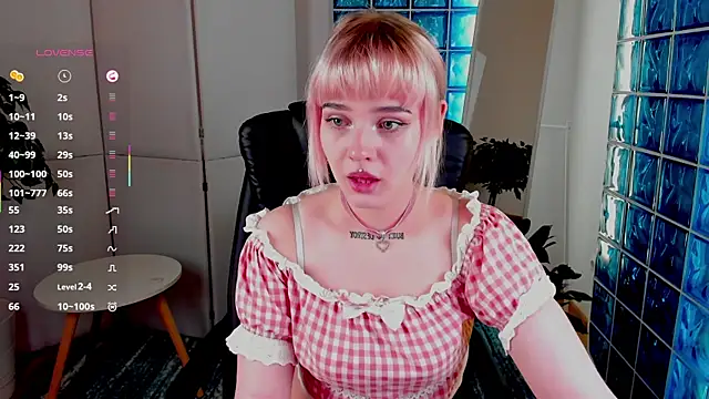 Snapshot of MayWins chatting on October 2025 07:17:02 AM MayWins online show from October 2025 07:17:02 AM