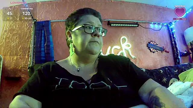 violentviolet68 online show from June 2026 07:35:02 PM