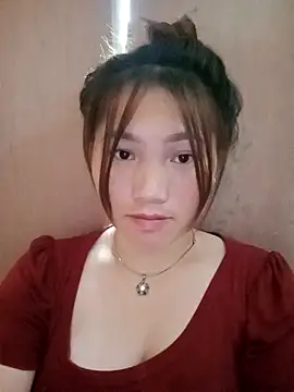 min-xinh online show from October 2025 04:12:02 AM