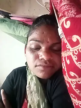 Snapshot of SHMA-77 chatting on February 2026 05:19:02 PM SHMA-77 online show from February 2026 05:19:02 PM