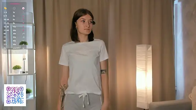 AnnaleeJennie online show from September 2025 04:51:02 AM