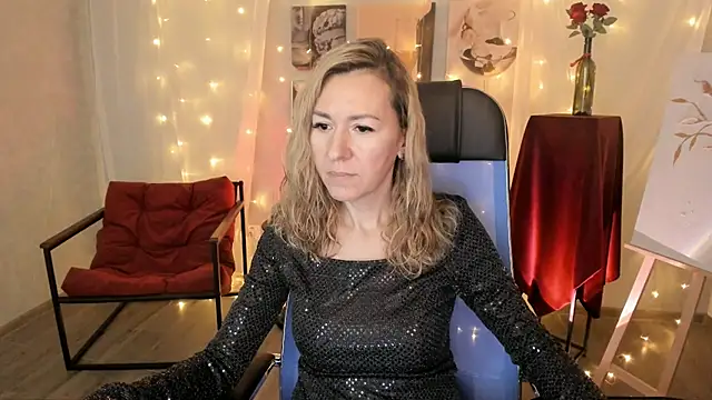 DonnaSmitth online show from February 2026 06:59:02 PM