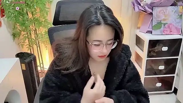 NEWONETO online show from February 2026 07:50:02 PM