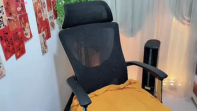 NEWONETO online show from March 2026 01:28:01 PM