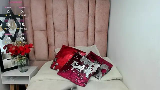 Snapshot of Issa_Milf__ chatting on June 2026 01:26:02 PM Issa Milf online show from June 2026 01:26:02 PM