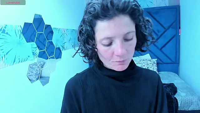 Valery More   online show from December 2025 12:20:01 PM