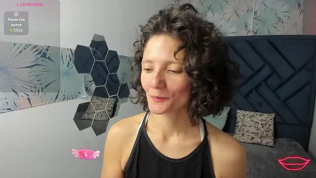 Valery More   online show from February 2026 01:04:02 PM