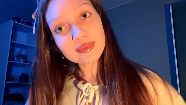 EmiIyKitty online show from October 2025 07:58:02 PM