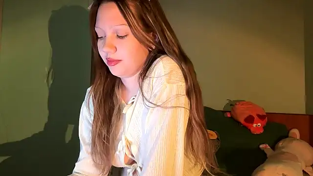 EmiIyKitty online show from October 2025 07:58:02 PM