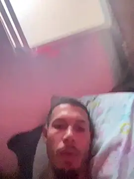 Snapshot of MCLZK chatting on March 2026 08:25:01 PM MCLZK online show from March 2026 08:25:01 PM